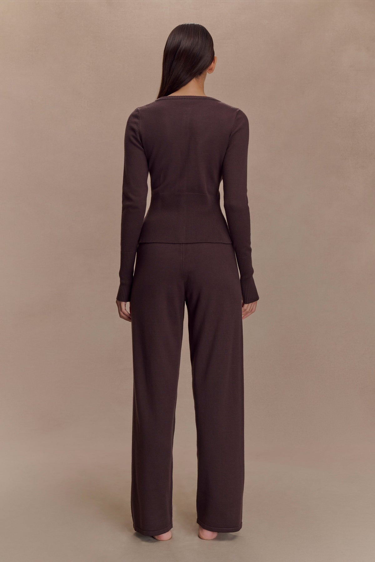 Gilet en maille ajusté Valeria – Chocolat foncé