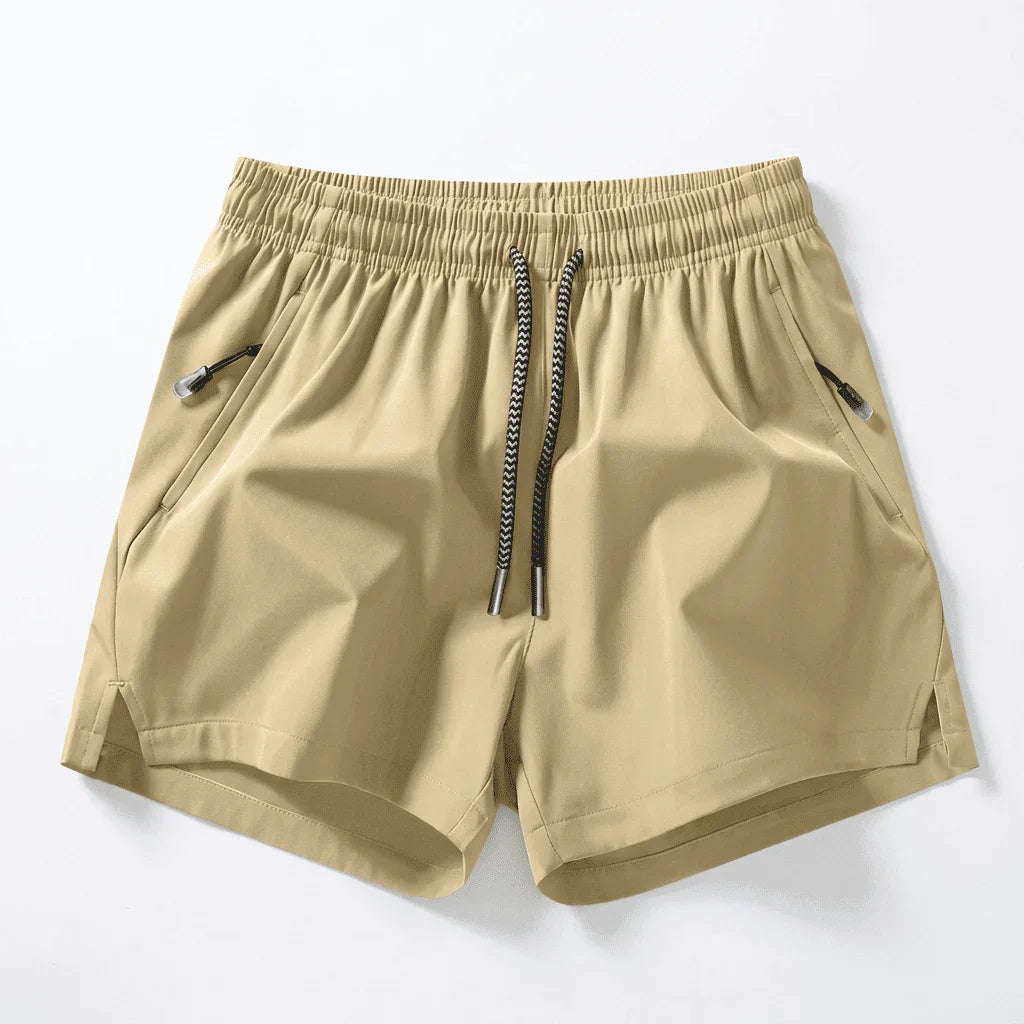 Short de sport Ethan™ confectionné dans un tissu hautement mobile, à séchage rapide et ultra-extensible