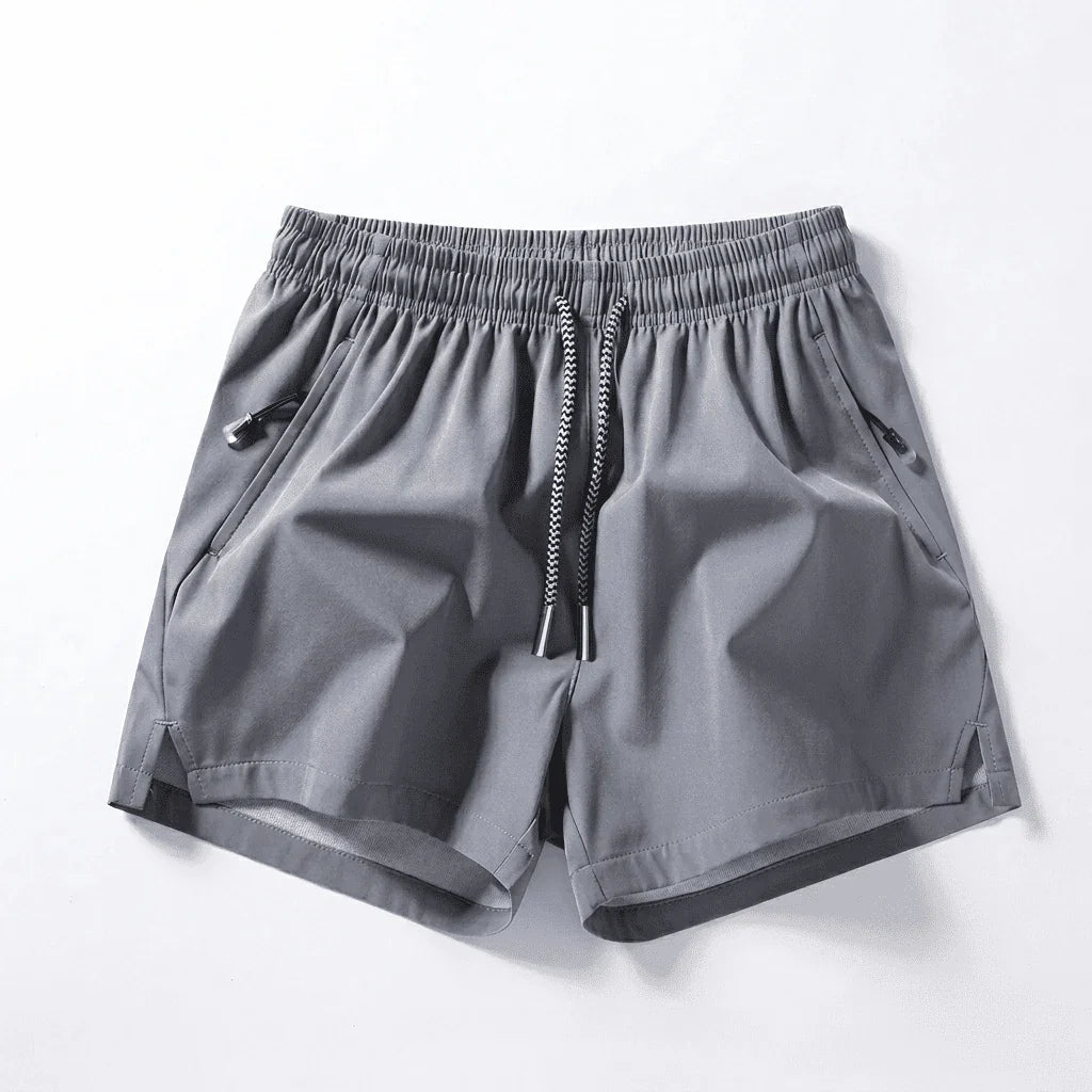 Short de sport Ethan™ confectionné dans un tissu hautement mobile, à séchage rapide et ultra-extensible