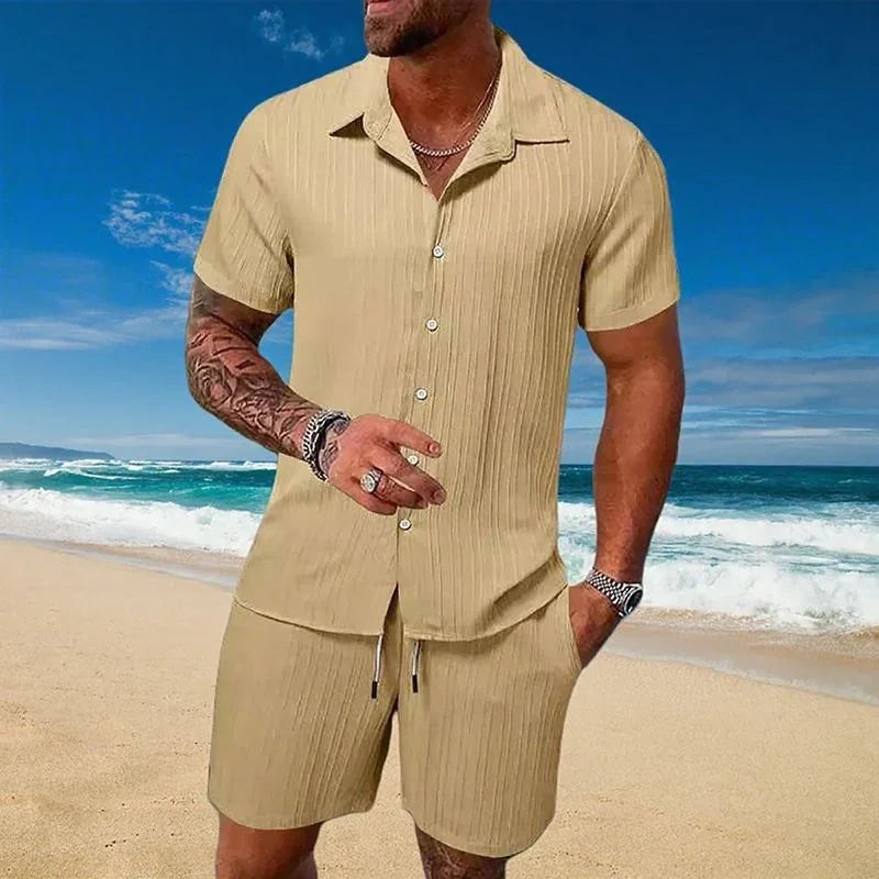 Ensemble Gael™ en soie glacée avec t-shirt à manches courtes et short réglable