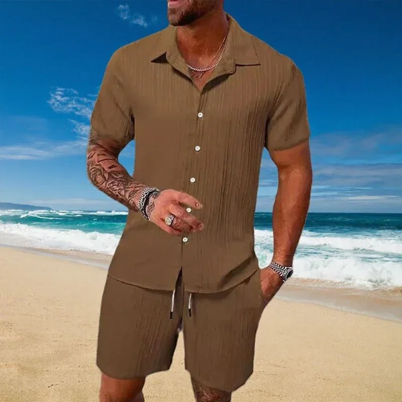 Ensemble Gael™ en soie glacée avec t-shirt à manches courtes et short réglable