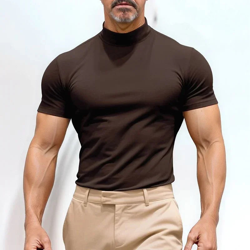 T-shirt à col montant au design sobre