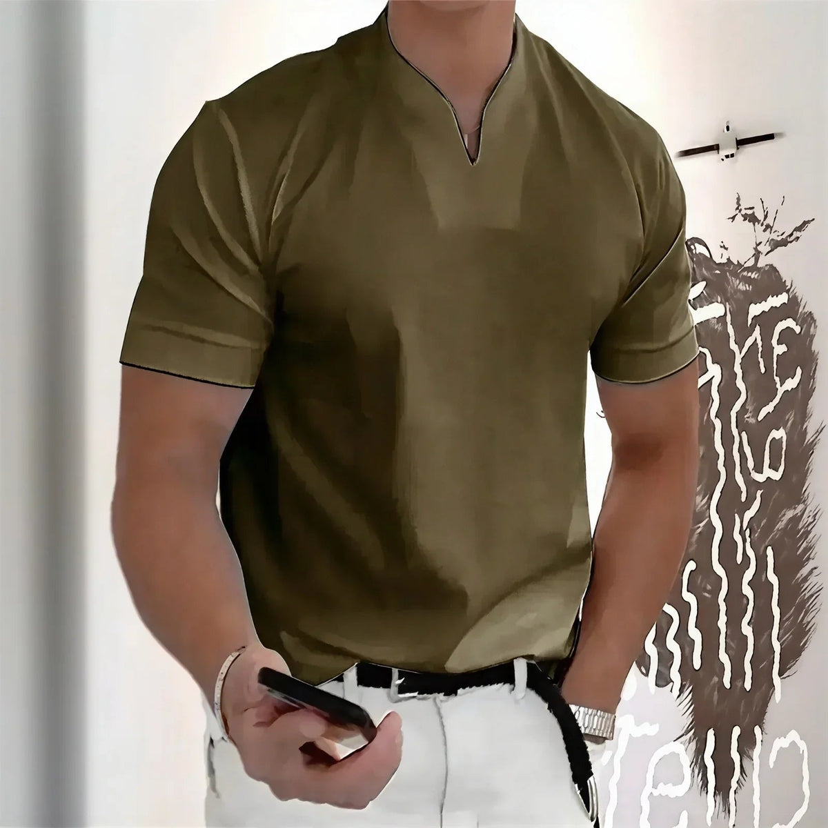 T-shirt Aureon à la coupe ajustée et au design minimaliste